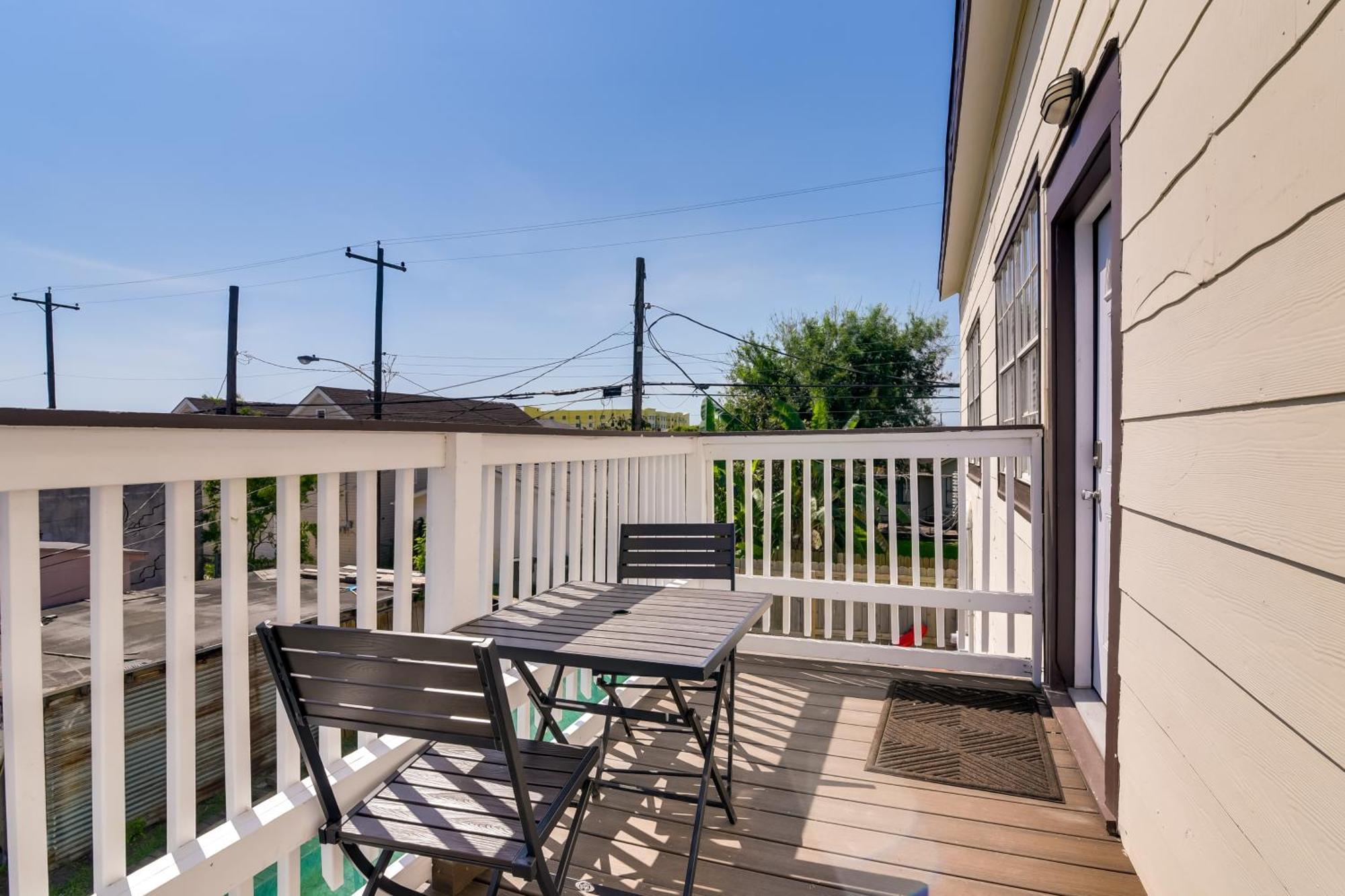 Beautiful Galveston Apt With Deck Less Than 3 Mi To Dtwn! 外观 照片