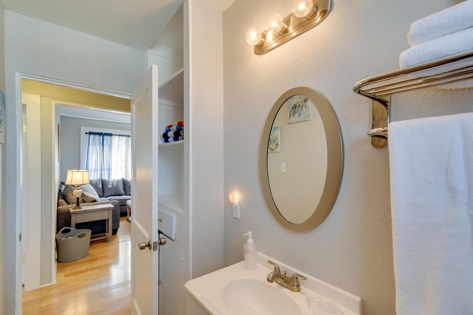 Beautiful Galveston Apt With Deck Less Than 3 Mi To Dtwn! 外观 照片